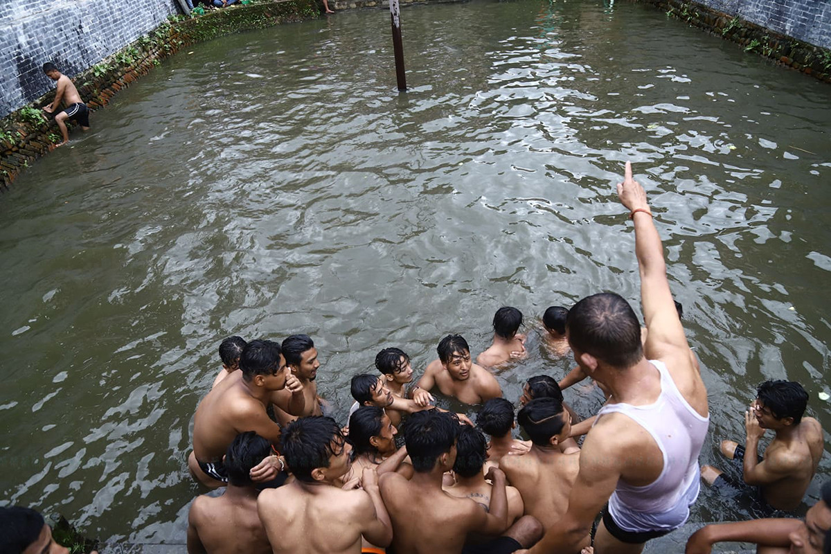 https://www.setopati.com/uploads/shares/2020/sujita/jatra khokana/jatra aaja (1).jpg